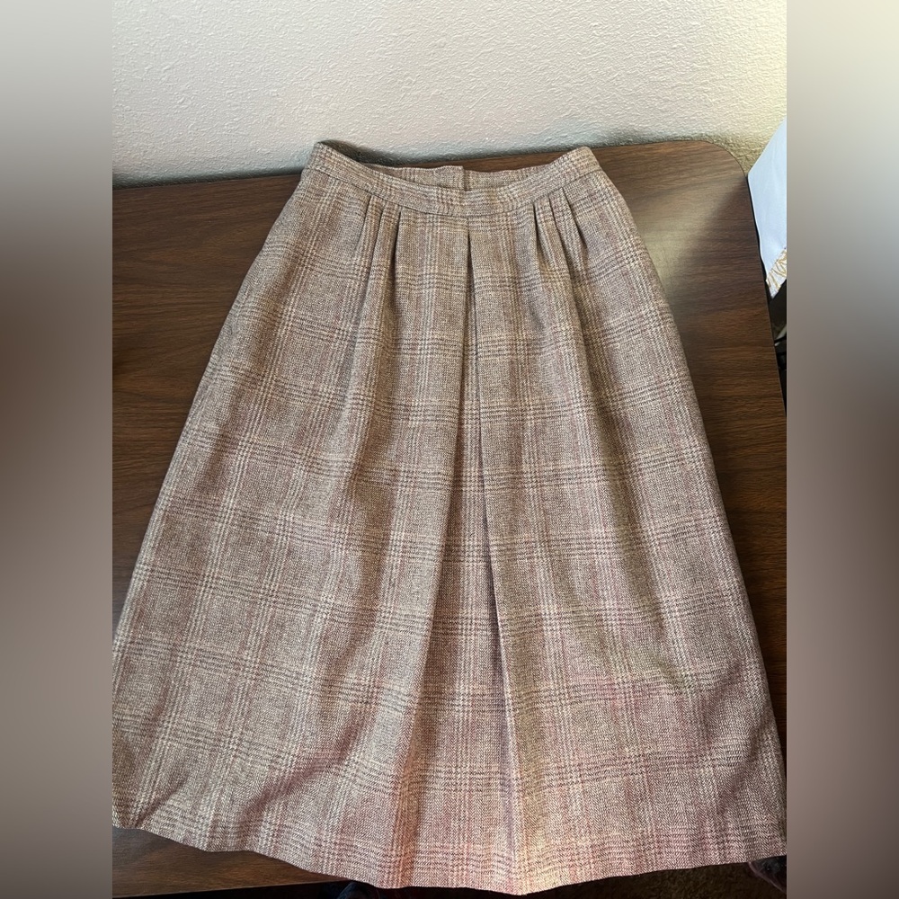 Vintage Evan Picone Wool-blend Pleated Skirt - Size 12 - Union made in USA